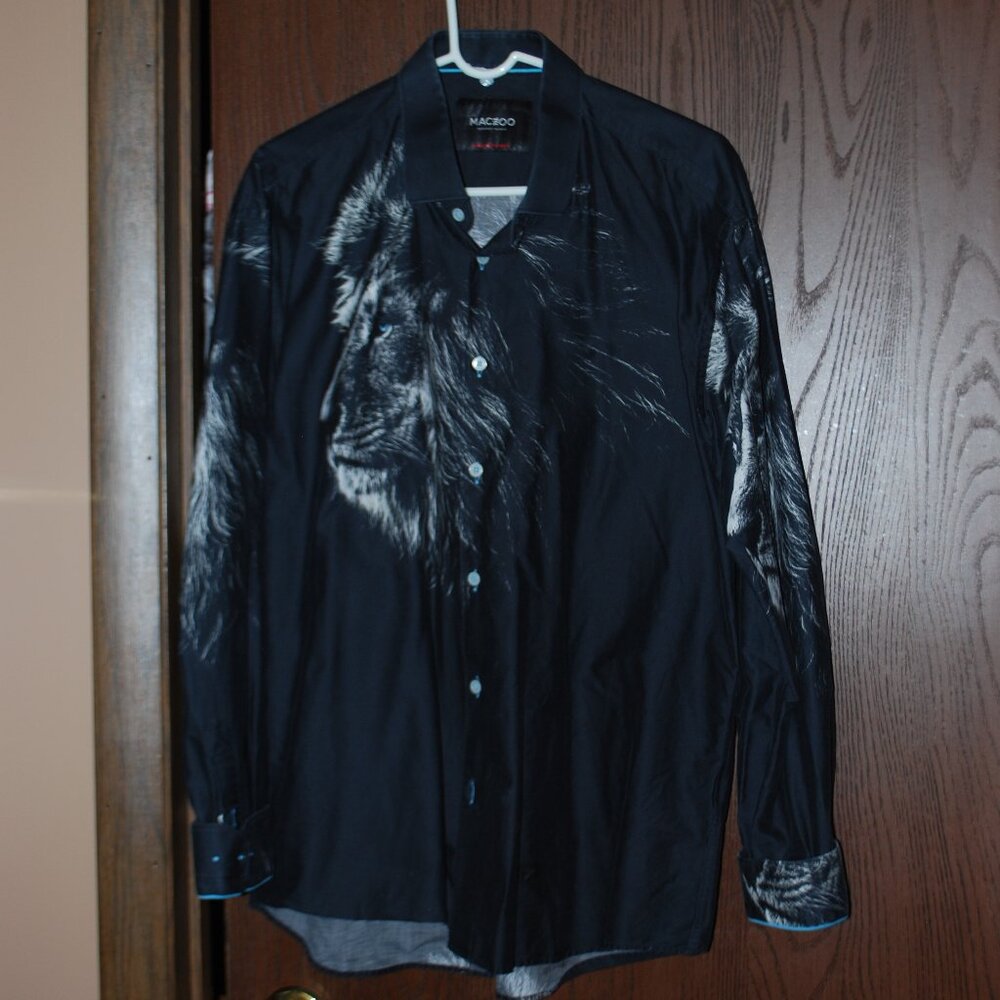 MACEOO Black & White Lion Button-down Shirt. XXL